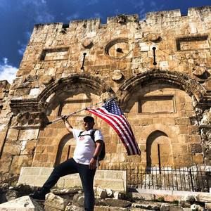 Meet your Posher, Roberto